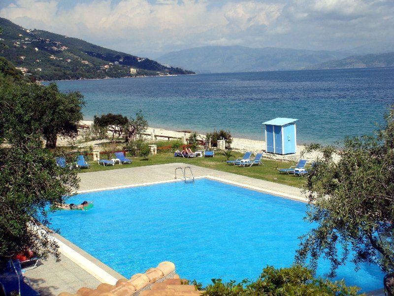 La Riviera Barbati Seaside Luxurious Apartments - Corfu Mparmpati Exterior photo
